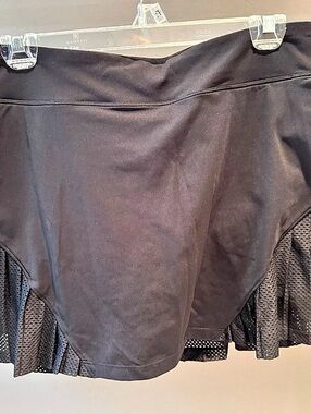 Under Armour HeatGear Black Pleated Golf Tennis Skort Size L